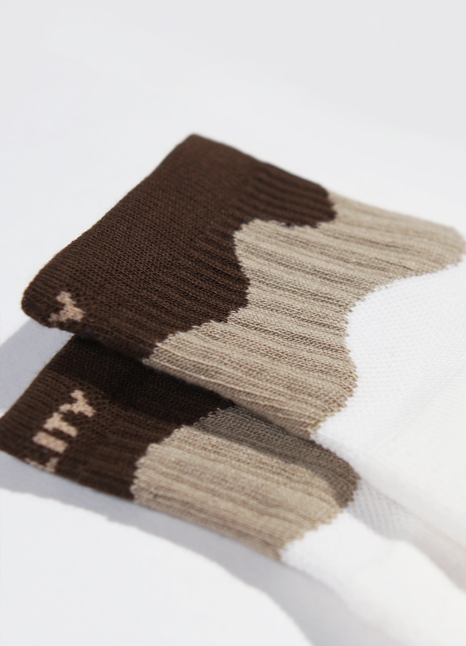 Salang Niubi Socks Bundle - Brown and White